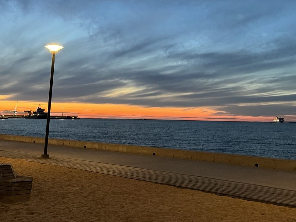 Sunset at Pikakari Beach